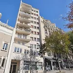 Spacious 1 Bedroom Apartment - Porte De Versailles