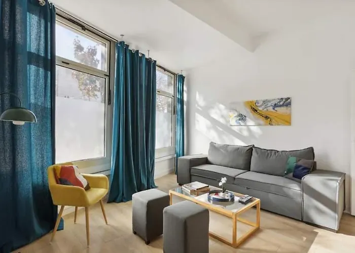 Spacious 1 Bedroom Apartment - Porte De Versailles
